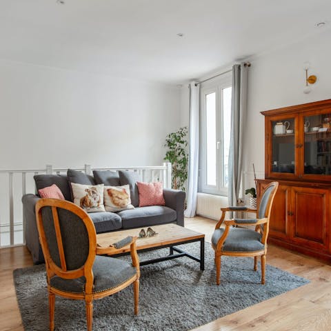 Make yourself at home with a coffee and croissant in this charming apartment