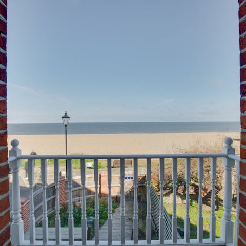 Enjoy idyllic views over the Aldeburgh seafront at every level