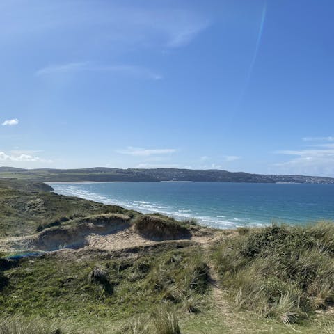 Walk down to Carbis Bay beach and take a refreshing dip in the sea – only fifteen–minutes away