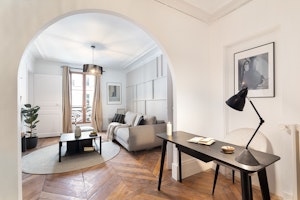 The Parisian Spirit image 7