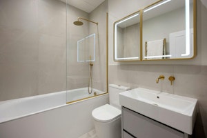 One Residence image 5