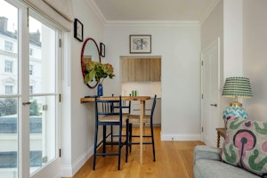 One Residence image 4
