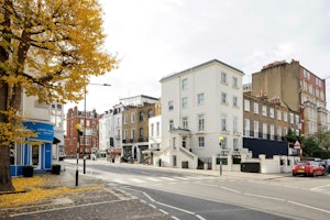 One Residence image 2