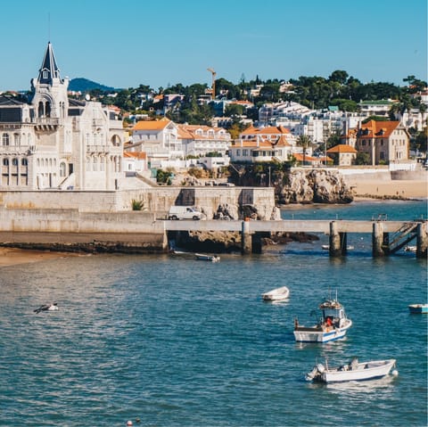 Stay just ten minutes away from the centre of Cascais
