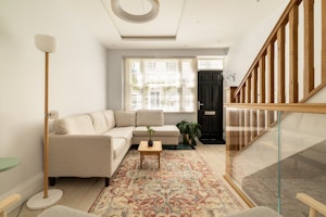 Elegant Belgravia image 1