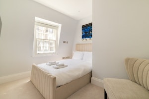 Elegant Belgravia image 6