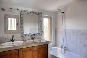 Vineyards & Villages image 13