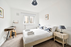 Islington Air image 9