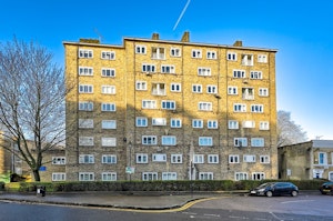 Islington Air image 8
