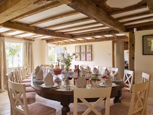 Country Retreat Abode image 1