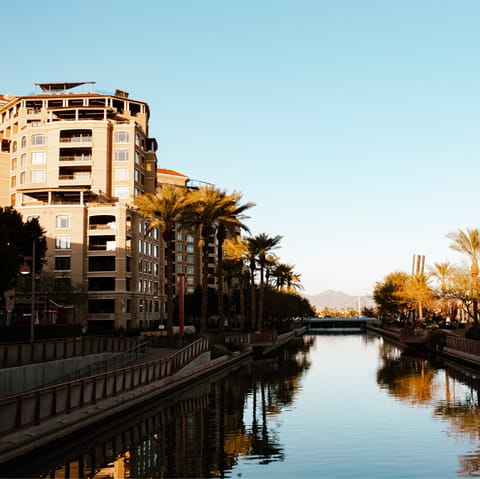 Stay in downtown Scottsdale, walking distance from the Arizona Canal and bustling shopping centres