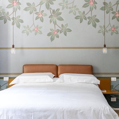 Wake up in the beautifully styled bedroom feeling rested and ready for another day of Milan sightseeing