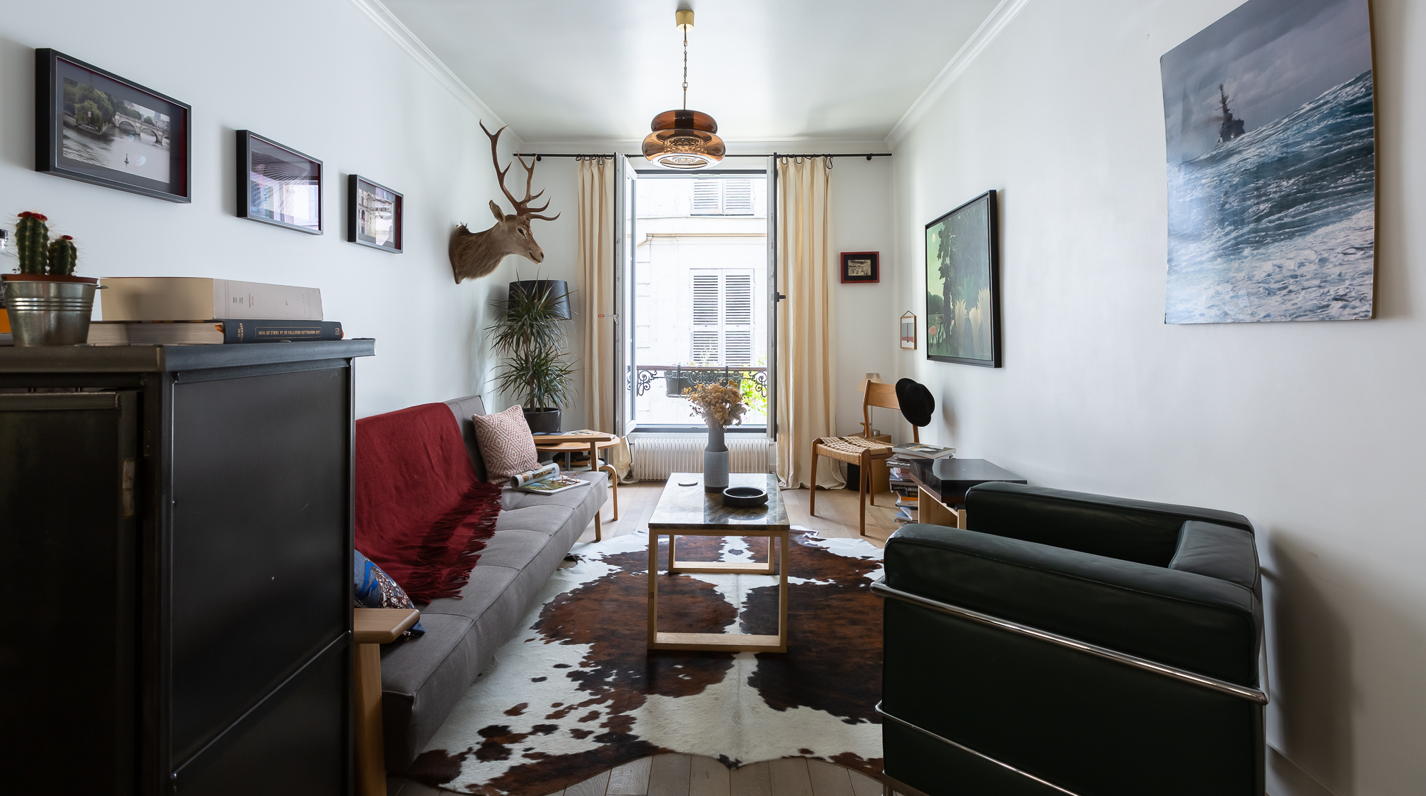 Floating Heads, Paris Plum Guide