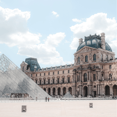 Stay around the corner from the most famous art museum in the world – The Louvre