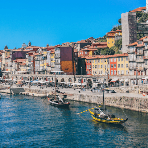 Explore the vibrant city of Porto, right on your doorstep