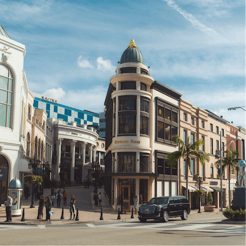 Drive six minutes and reach the luxury shopping strip of Rodeo Drive