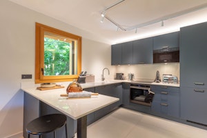 Snowy Luxury image 11