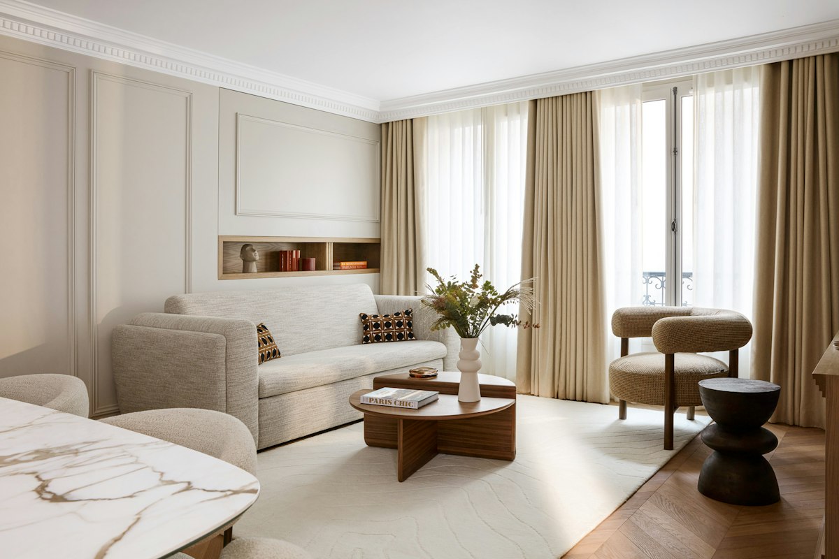 In Chic Paris, Ile-de-France