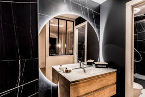 Harbour Grand image 14