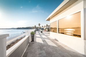 Harbour Grand image 8