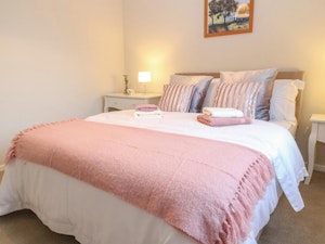The Cotswold Charm image 6