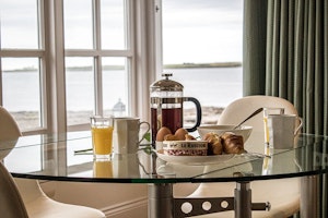 Harbour House image 14