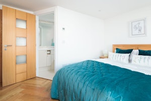 Harbour House image 12