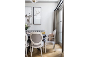 A Knightsbridge Delight image 6