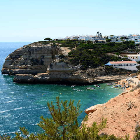 Experience the beauty of the Algarve from the picturesque town of Carvoeiro
