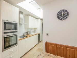 Shillingstone Cottage image 12