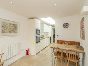 Shillingstone Cottage image 10