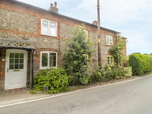 Shillingstone Cottage image 6