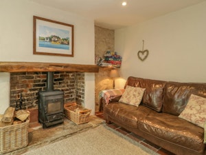 Shillingstone Cottage image 1