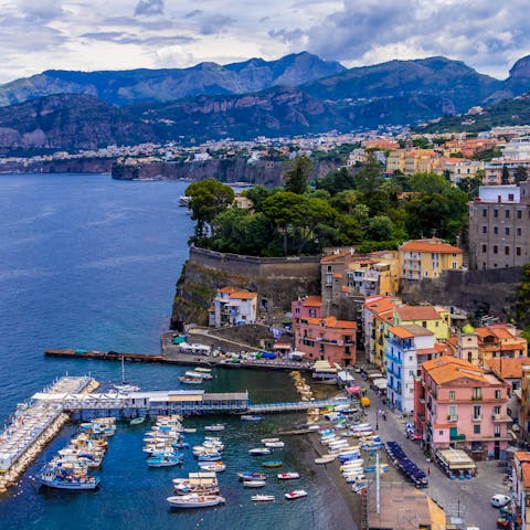 Explore nearby Sorrento with its cafe-lined squares and busy marinas