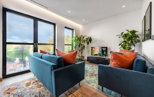 Royal Heights image 12