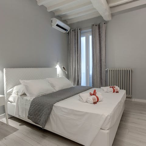 Wake up in the comfortable bedroom feeling rested and ready for another day of Florence sightseeing
