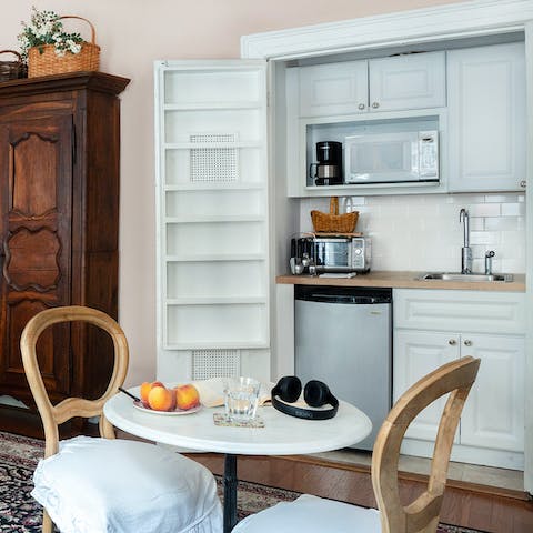 A little kitchenette in the cupboard