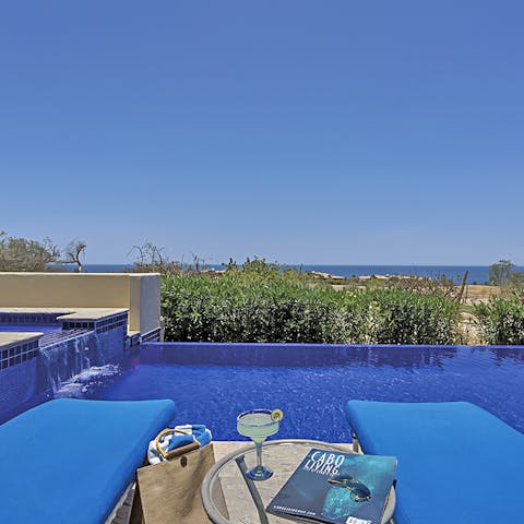 Enjoy some serious me-time by the edge of the infinity pool
