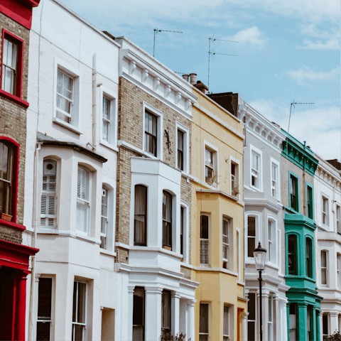 Explore the charming colourful streets of Notting Hill