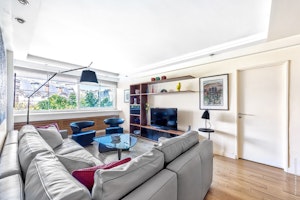 Parisian Haven image 7