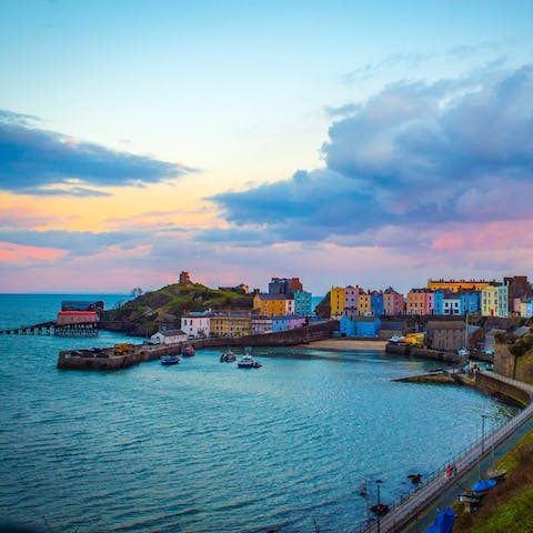 Discover Tenby's famously beautiful beaches, colourful promenade, and array of restaurants – you're a five-minute walk from the town centre