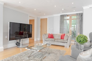 Hendon Harmony image 14