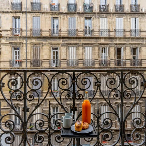 Start your days with a French breakfast of coffee, fruit juice and fresh pastries on the Juliet balcony 