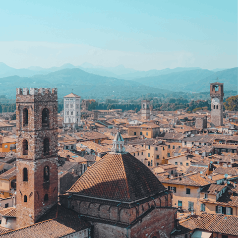 Make the ten-minute drive into the heart of Lucca