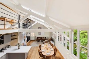 Pleasant Gables image 12
