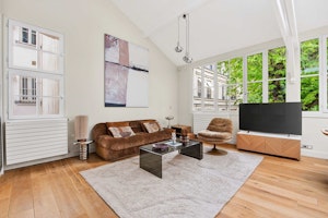 Pleasant Gables image 11