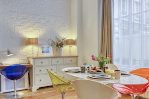 Parisienne Splendour image 4