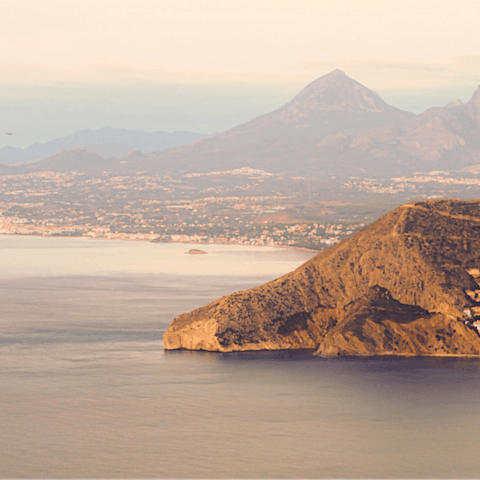 Explore the beaches of the Costa Blanca – the nearest is just a short walk away