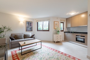 Mougins Muse image 11
