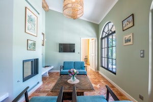 Olive Terrace image 4